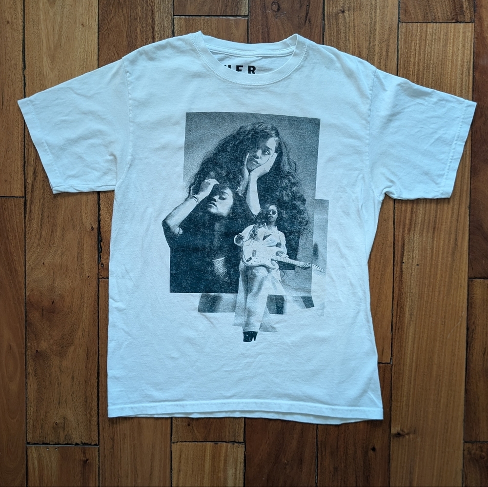 H.E.R. Music Retro Tour T-shirt (M)